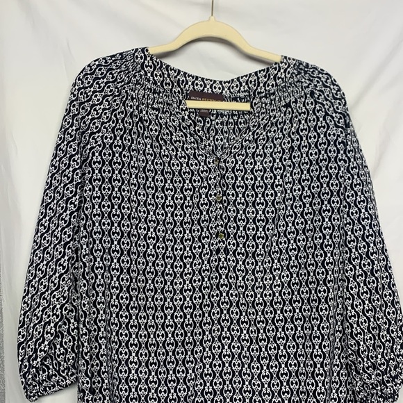 Dana Buchman 3/4 Sleeve Relaxed Blouse - Picture 2 of 8